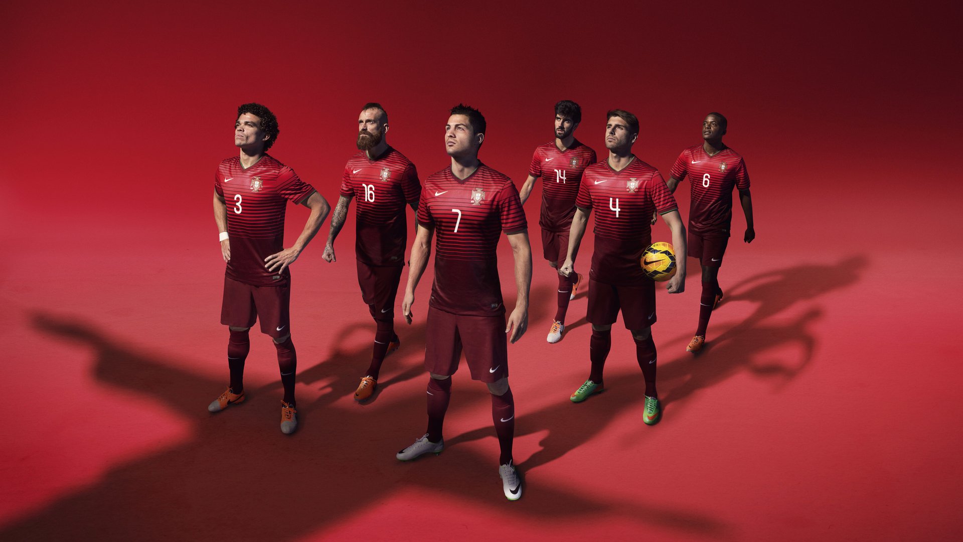 世界杯热血对决:激烈攻防展现极致水平,世界杯热身